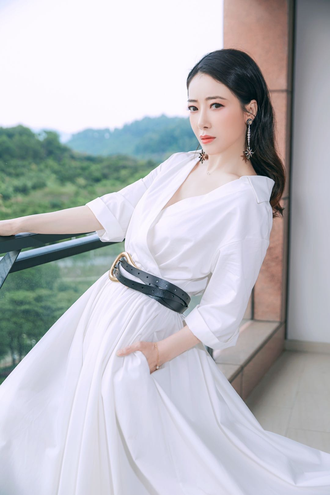 陈紫函绝美升级"紫衫龙王"实力诠释"长大后我就成了你"系列