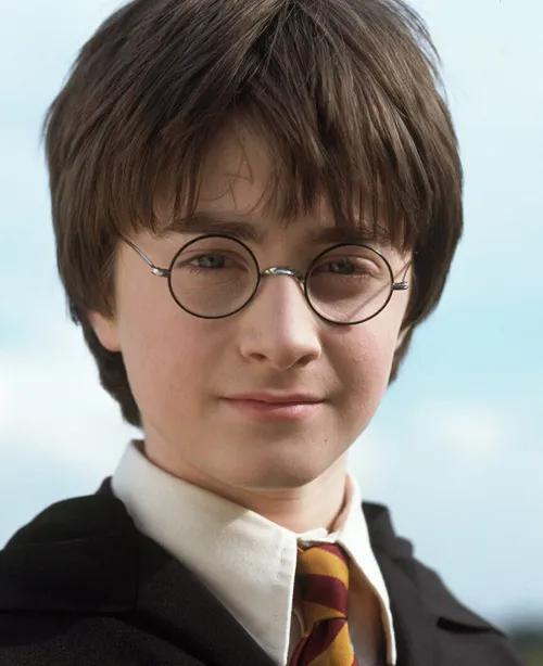 《哈利波特》演员现状,有人30岁秃顶长皱纹,有人已成奥斯卡影帝