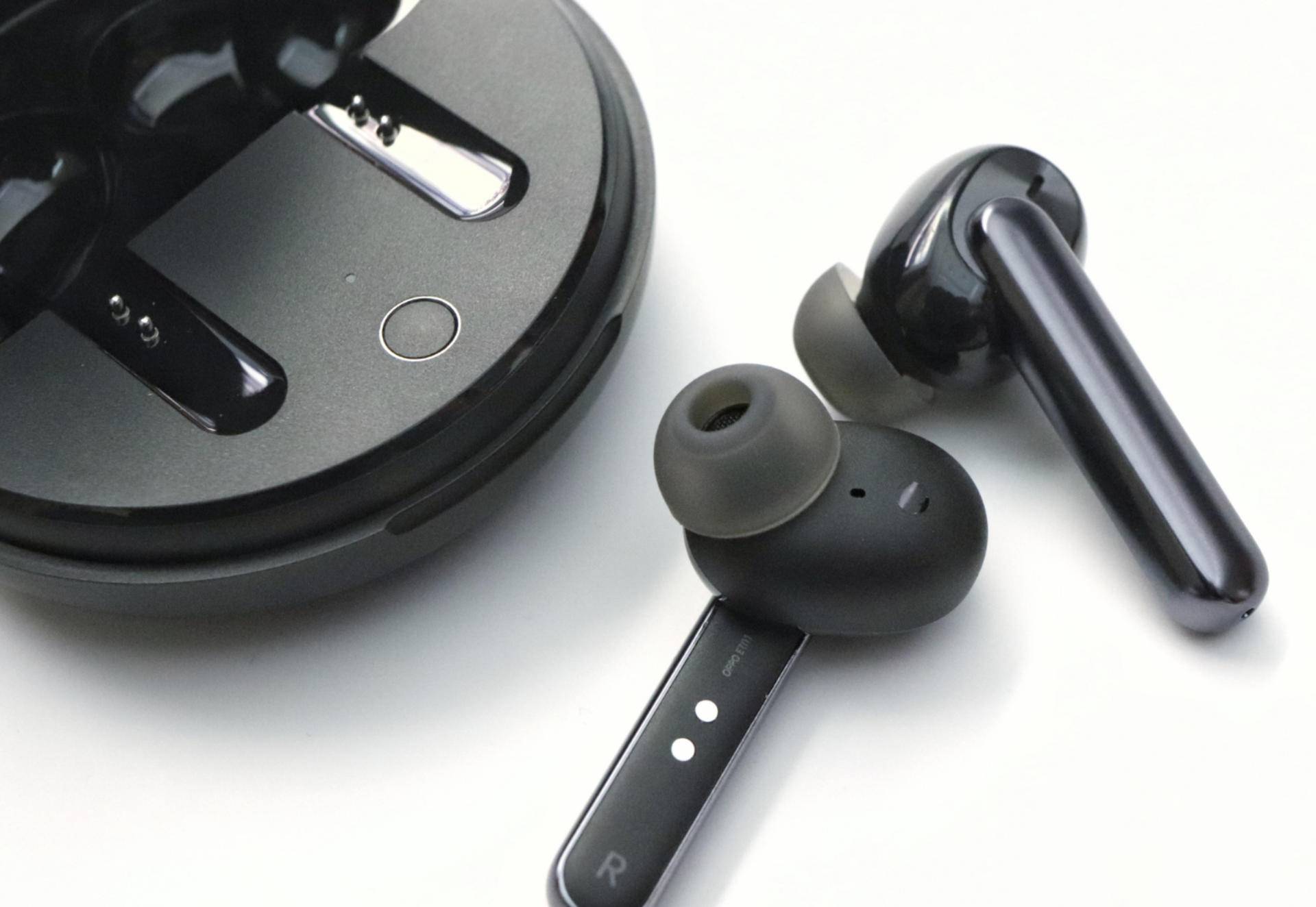 追剧还用有线耳机299元oppoencow31低延时无线耳机了解一下