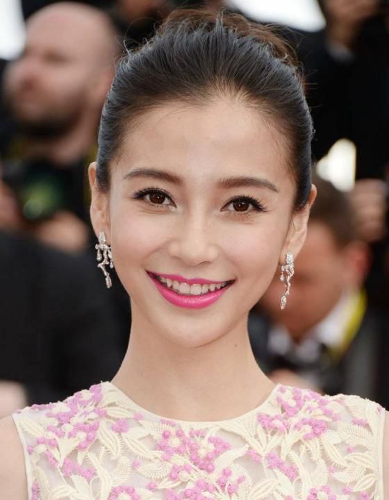 颜值高的女人,大多都是这3个唇形,是不是美女,看嘴就知道!