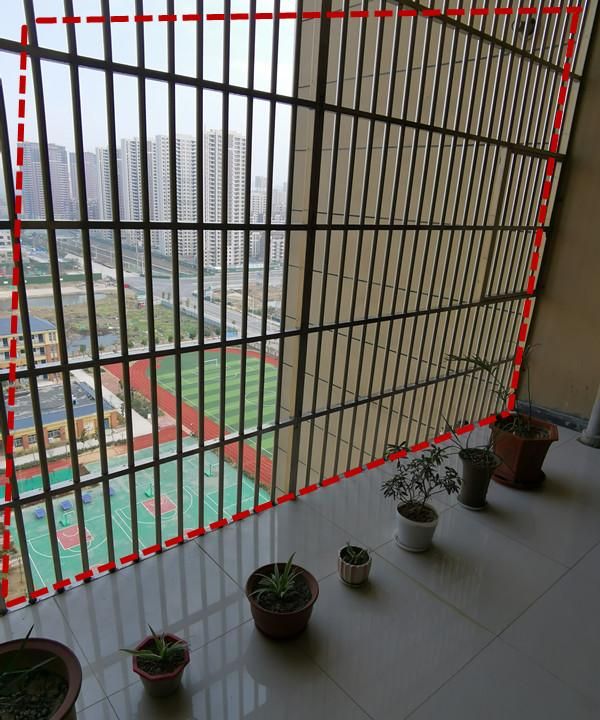 连廊边套房,3㎡走廊封起来当入户花园,邻居:都是公摊凭啥归你