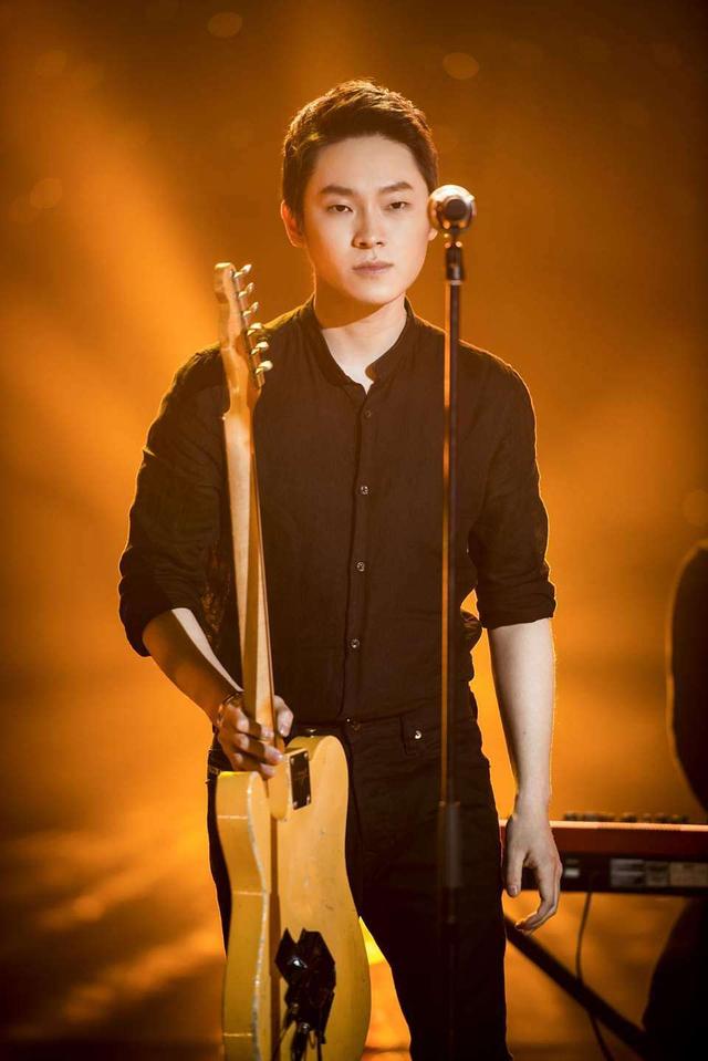 他曾经是选秀冠军,没火就淡出娱乐圈,如今在抖音上受到欢迎|抖音|梁博