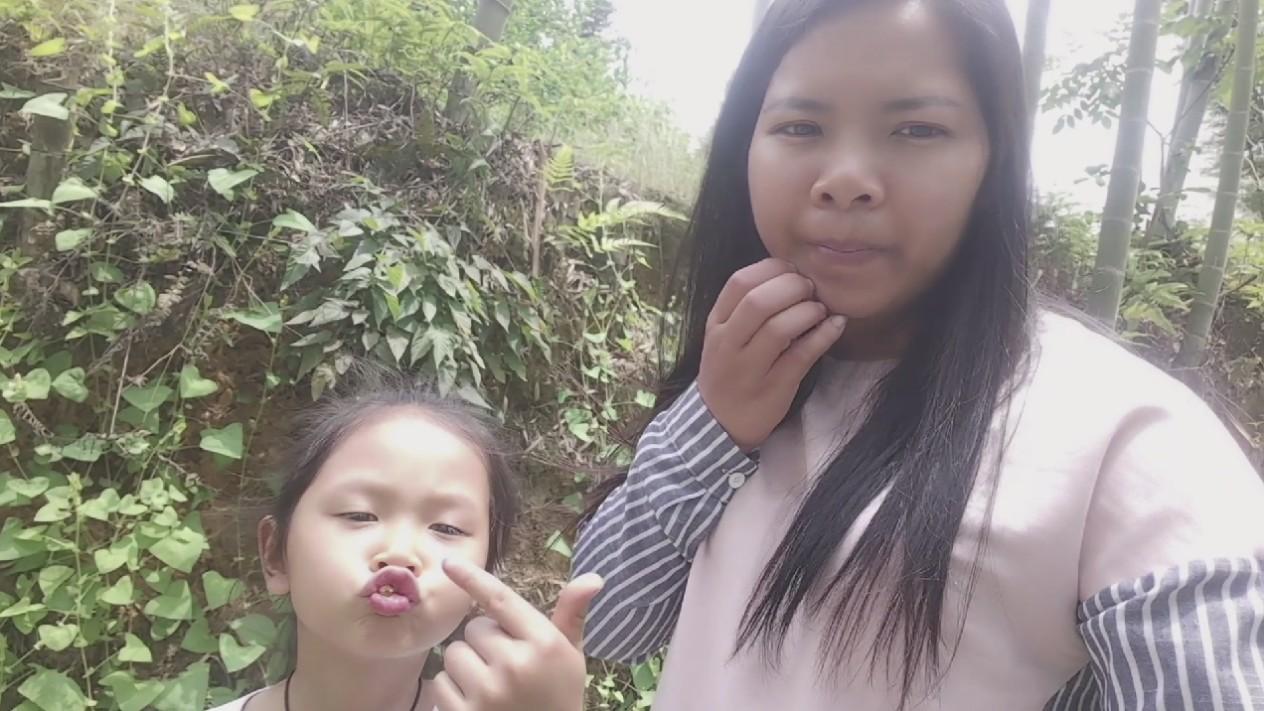 农村小英子怎么回事?说自己像个废物一样了.