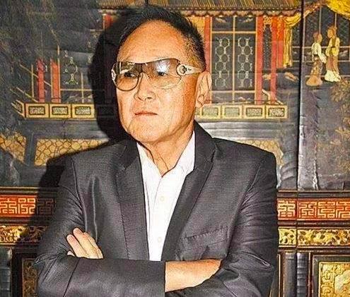 这段婚姻之所以值得大家关注是因为这是赵世曾(赵式浩之父)家族这么多