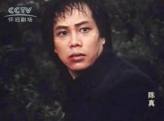 "陈真"梁小龙:前妻被泼硫酸,亲自公开出轨,今72岁身子骨硬朗