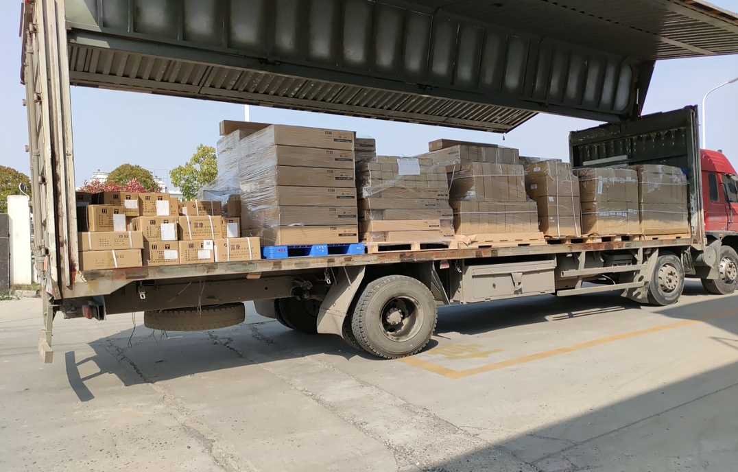 货车司机魔幻20年:从前姑娘抢着嫁,如今待遇令人唏嘘|卸货|货车司机