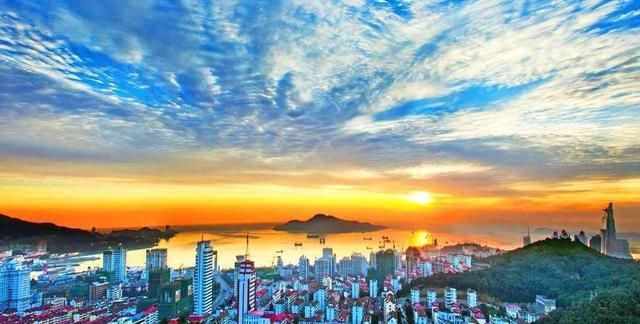 作为三面环海城市，山东的威海，为什么近几年一直很难发展起来
