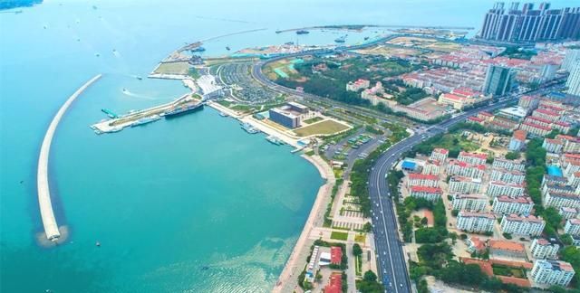 作为三面环海城市，山东的威海，为什么近几年一直很难发展起来