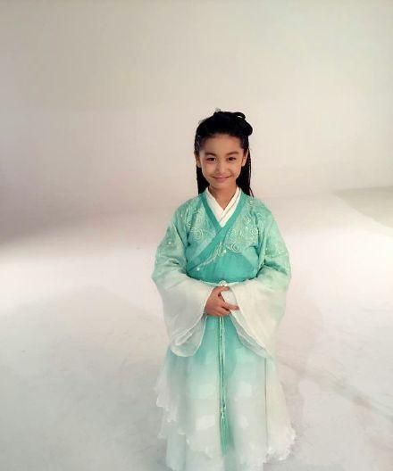 还有剧版《青云志》里的小碧瑶:于正版神雕侠侣陈妍希版小龙女小时候