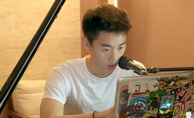 当他爸爸身份曝光后,这咖位也太大了吧|变形计|林子濠|星二代_新浪