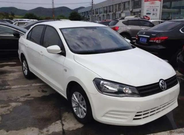 偶遇大批捷达库存车价格一律3万处理工作人员价格还可以谈