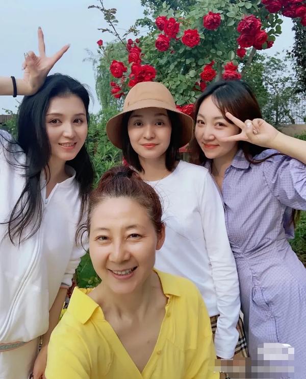 范明豪宅首曝光!拥有后花园和泳池,超大庭院绿植环绕如苏州园林