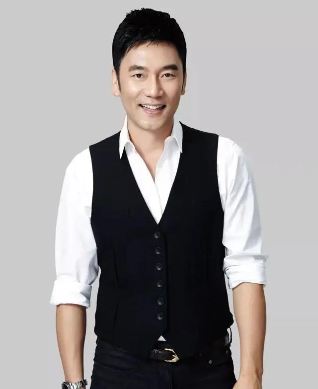 过气歌手林依轮,到底有多有钱?