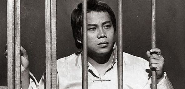 年轻气盛的梁小龙也是不管不顾的加入了.