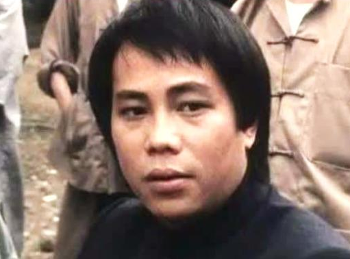 "陈真"梁小龙:前妻被泼硫酸,亲自公开出轨,今72岁身子骨硬朗