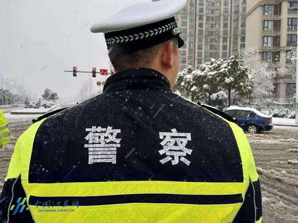 在这个"后浪"身上,我看到了数百万普通警察的影子