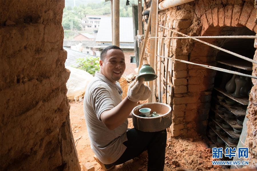 跑进龙泉山里的烧窑人