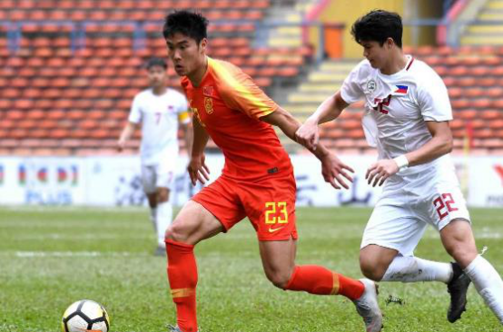 大连人中锋位置将迎来新面孔,表现可圈可点,曾号称中国伊布