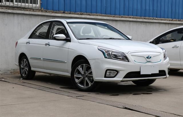 东风悦达起亚新款华骐300e上市,补贴前售价19.88万元