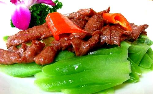 凉瓜炒牛肉 简单易学 苦尽甘来 没有翠绿的苦瓜就没有牛肉的鲜香