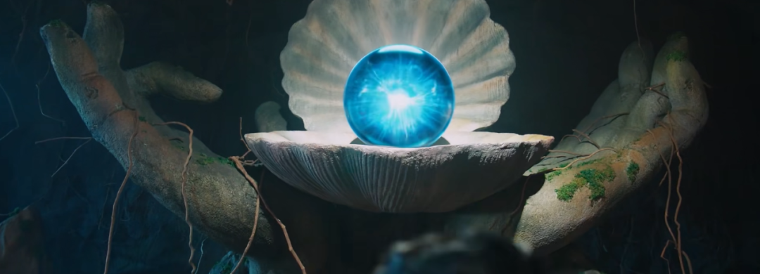 整体而言,电影在开篇处,为鲛人族以及鲛珠的来历,所做的铺垫,其实还是