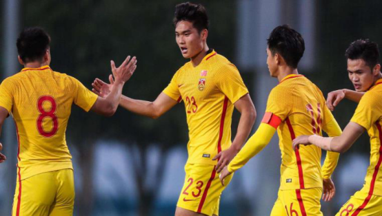 大连人中锋位置将迎来新面孔,表现可圈可点,曾号称中国伊布