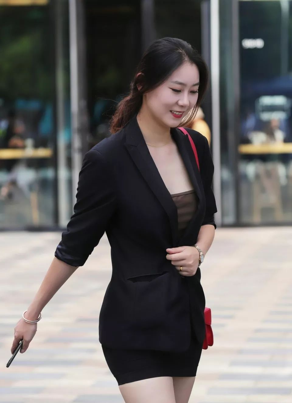 美女搭配:职业套裙搭配,散发迷人气质和成熟韵味!