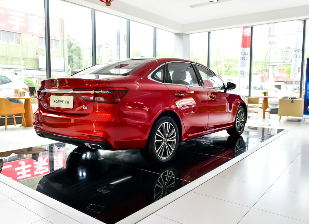 2020年值得购买的4款高颜值轿车，国产合资都有，覆盖8万到20万