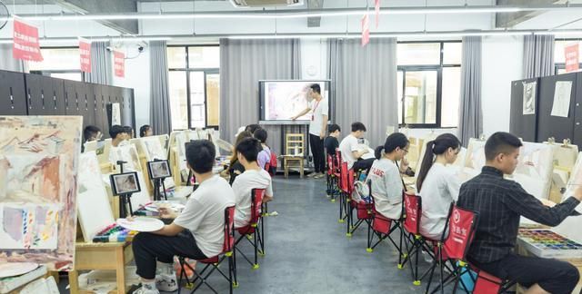 北京服装学院校排名_合作院校丨英国卡迪夫城市大学为北服国际班2021届