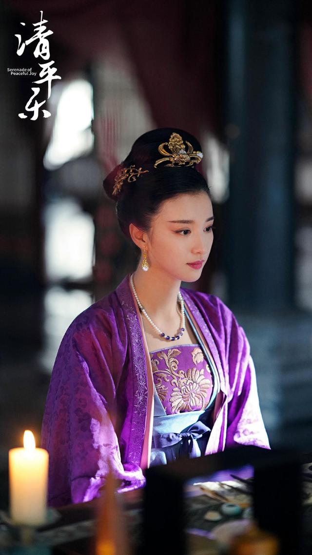 99年小花出演跋扈"张贵妃",长相清秀演技爆棚,角色下线引骂战|清平乐