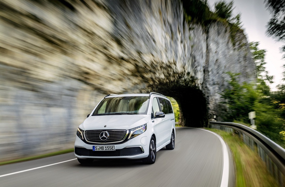 奔驰全新车型将于今夏上市,6/7/8座可选, 就是豪横!