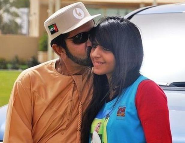 迪拜最美公主嫁人了颜值逆天却被包办婚姻20岁不到儿女双全