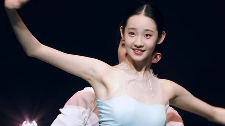 跳舞厉害的如刘些宁,敖心仪,姜贞羽等人,还有创作型选手姚慧和朱主爱