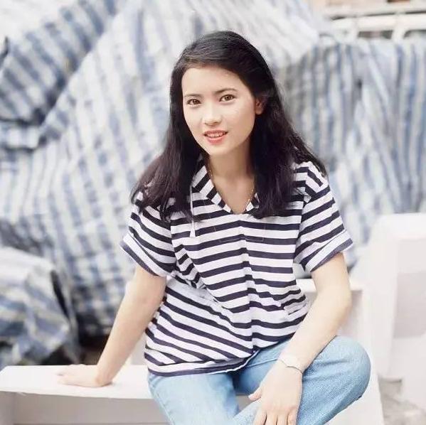 蓝洁瑛从一代影后到疯癫痴狂,其实背后深藏秘密,竟是如此心酸