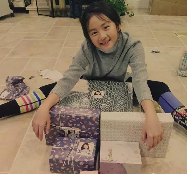 黄磊12岁女儿多多,赵薇8岁女儿黄新,刘涛李湘9岁女儿近照曝光