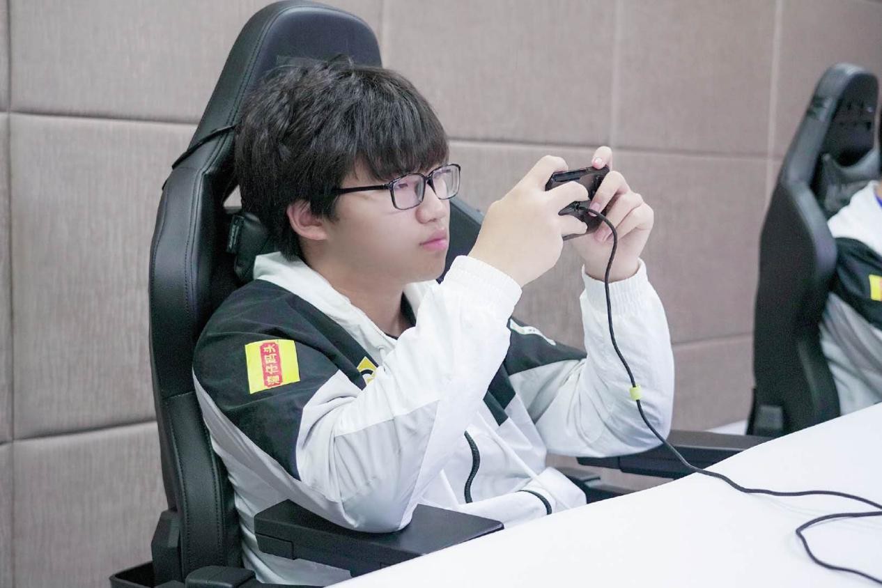 王者荣耀qg二队备受称赞但为何一队反而不受粉丝待见