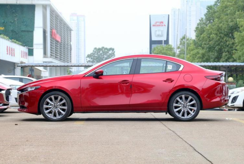 2020年值得购买的4款高颜值轿车，国产合资都有，覆盖8万到20万