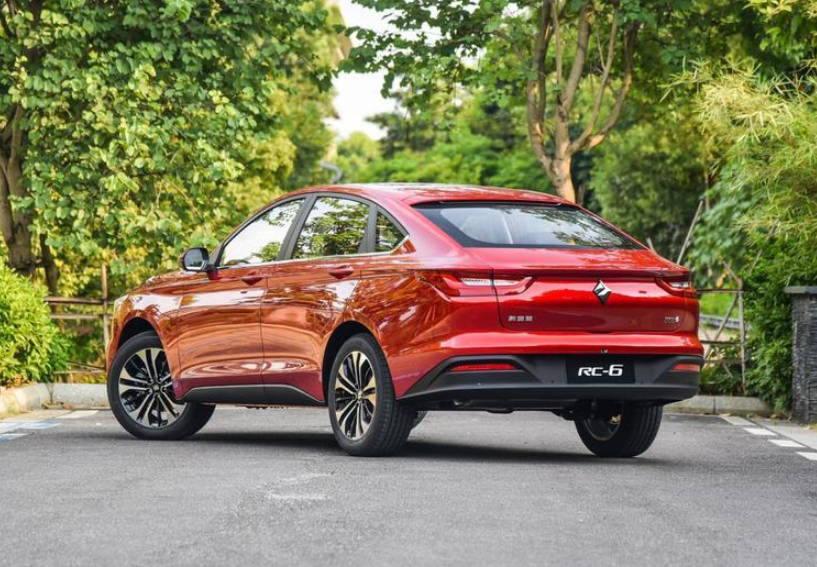 2020年值得购买的4款高颜值轿车，国产合资都有，覆盖8万到20万