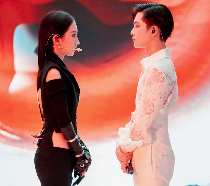 周震南身高172孟美岐164两人创造营同框时谁留意身高差