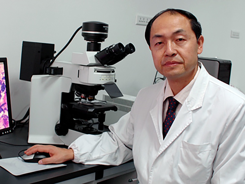 抗疫楷模施秉银:年过花甲,驰援武汉,岁月静好只因有人负重前行