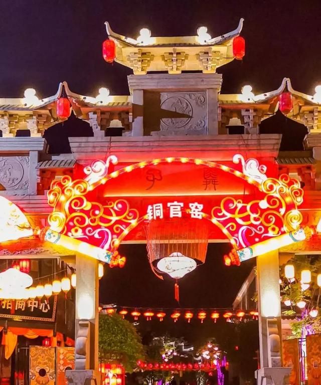 醉美夜场「长沙铜官窑古镇」赏湖光月色,享静谧之美