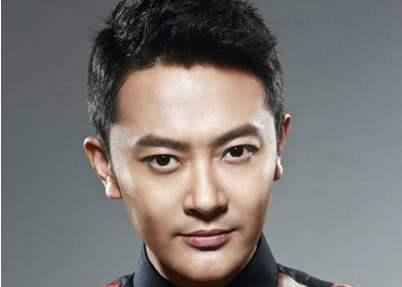 "奶油小生"印小天沦落到蹭网红热度 网友:"插刀教"罪有应得