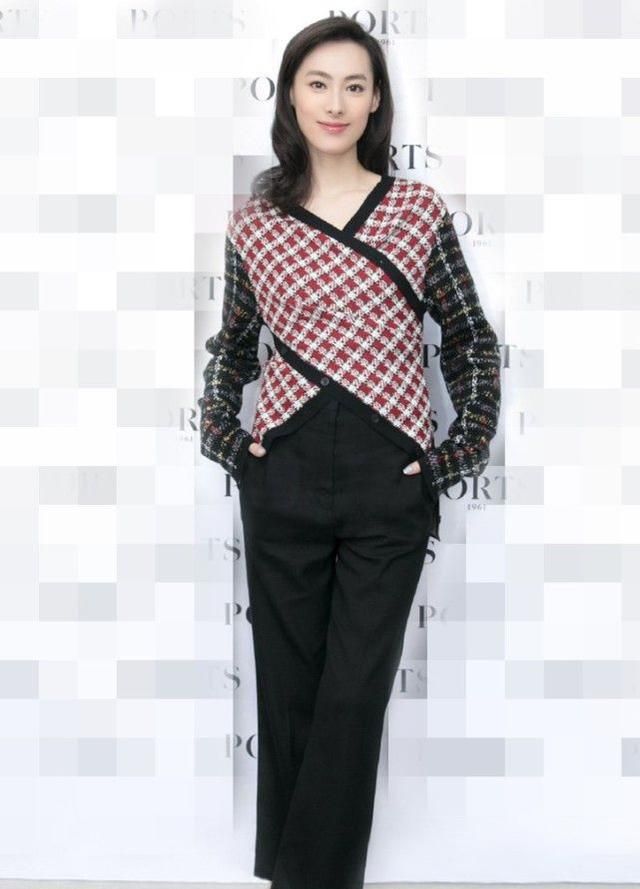 生三子没能嫁入豪门,如今31岁更惊艳|梁洛施|女同学|嫁入豪门_新浪