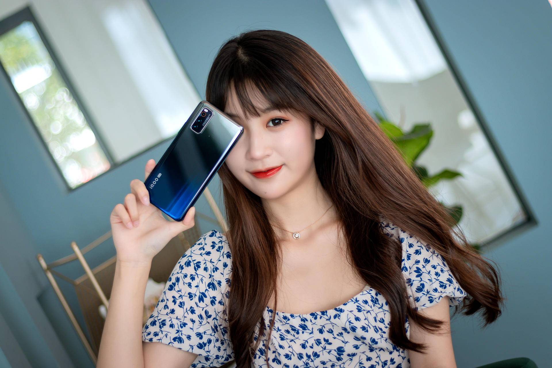 轻松触摸性能天花板iqooneo3游戏体验舒服带感