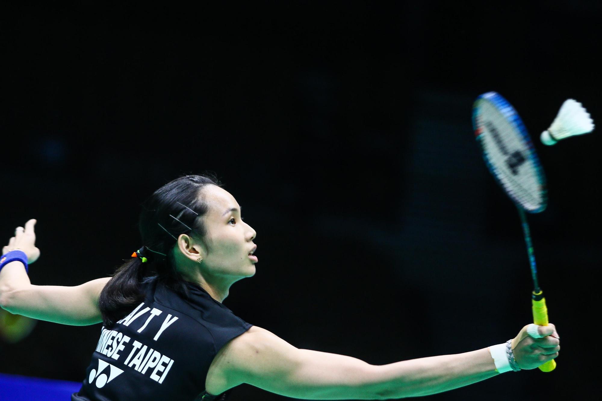 羽球名将晒全家福:姐姐表情可爱,父母依偎在一起|戴资颖|羽毛球|可爱