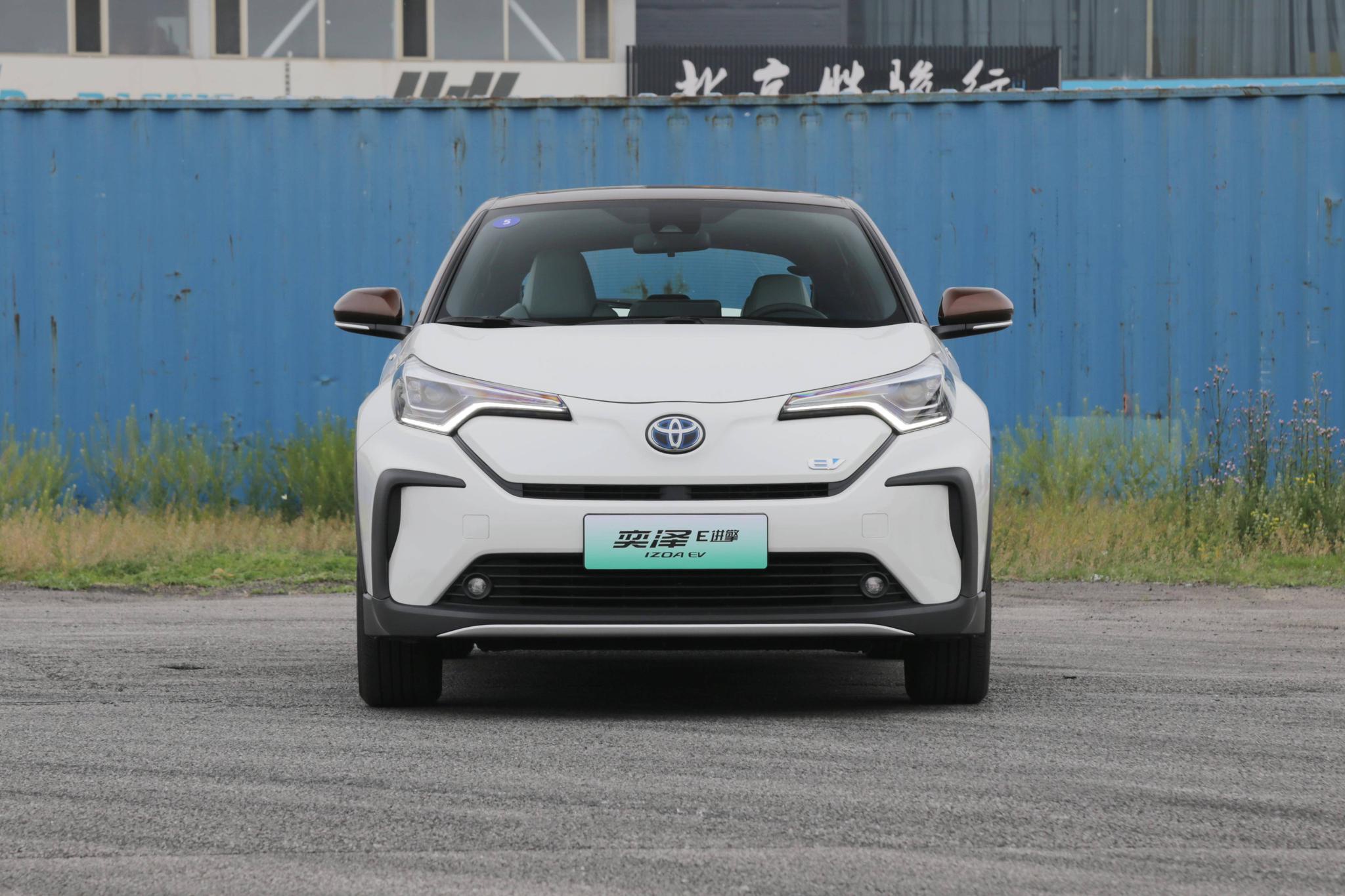 潮流小伙也有靠谱内核,赛道试驾一汽丰田奕泽e进擎