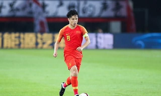 山东鲁能国脚引关注，职业生涯起起伏伏，最感谢李霄鹏！