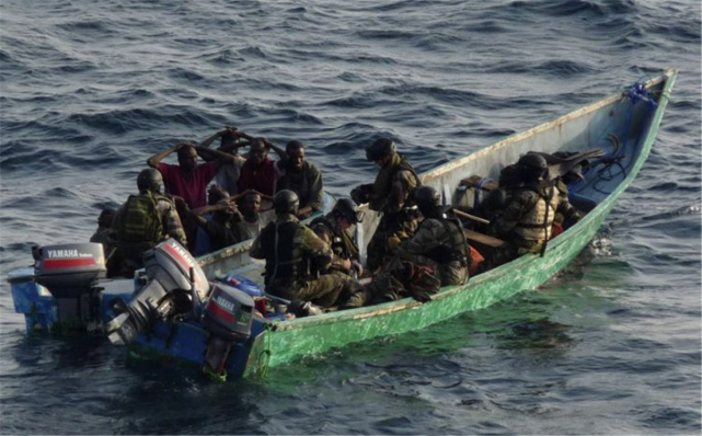 亚丁湾海盗猖獗,使途经船只胆战心惊,原因复杂常人无法想象