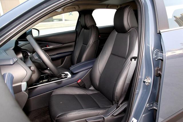 除了外观好看还有啥亮点？长安马自达CX-30值不值得期待