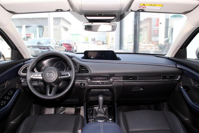 除了外观好看还有啥亮点？长安马自达CX-30值不值得期待